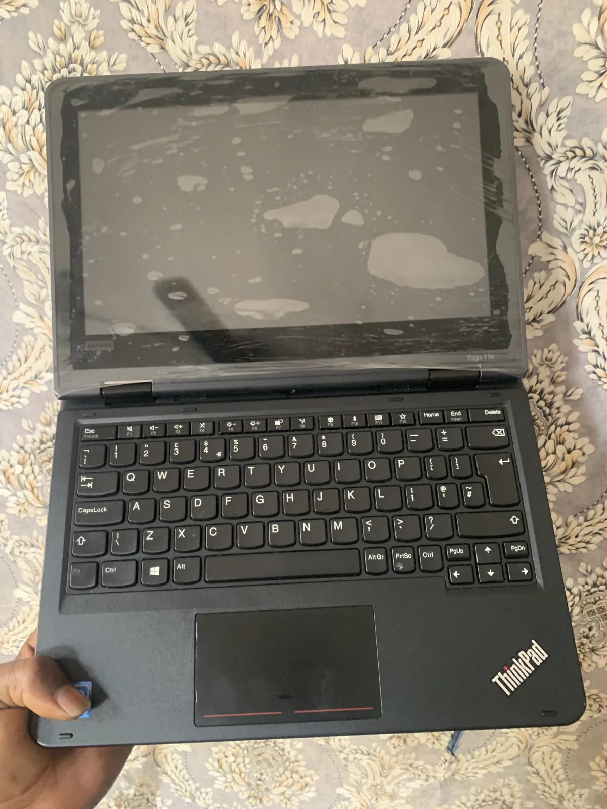 Lenovo yoga 11e - Image 4