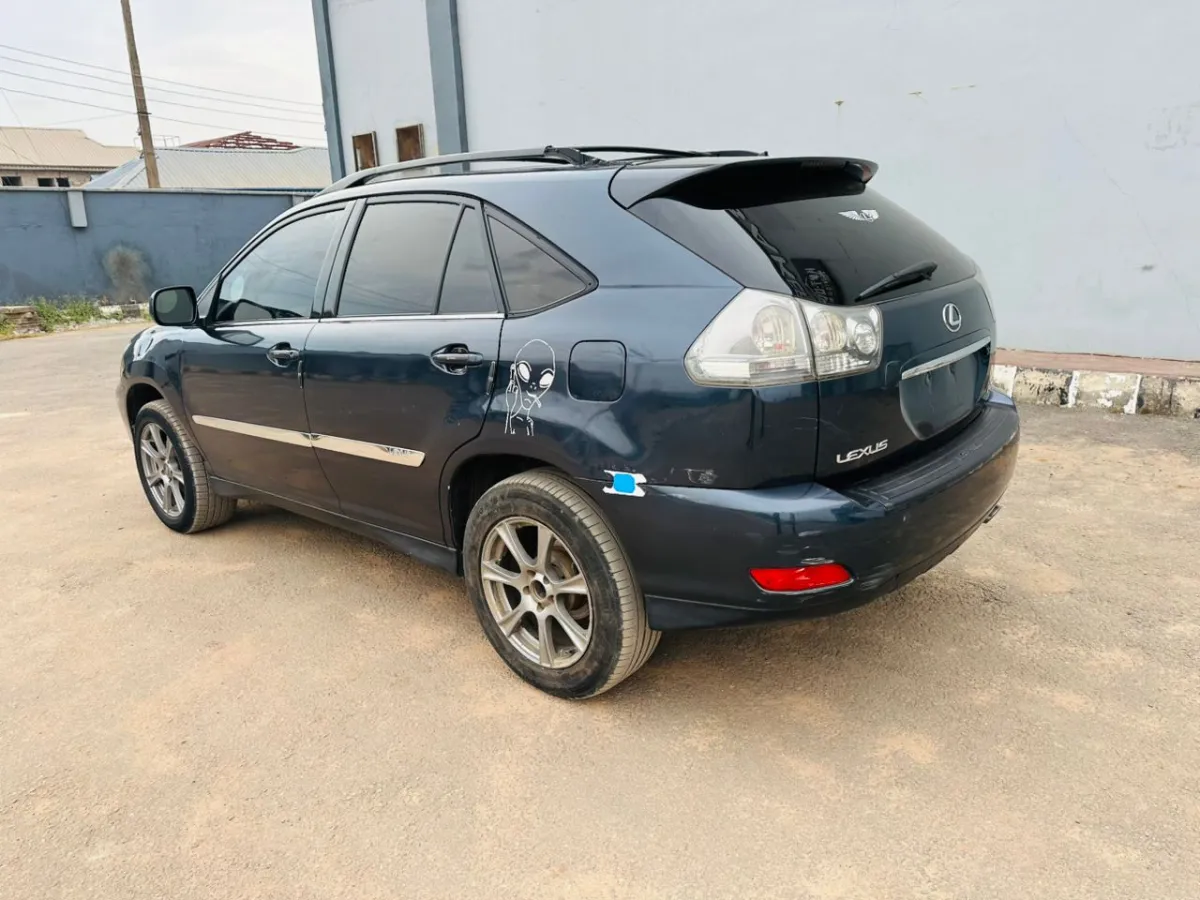 Lexus RX 330 06 - Image 8