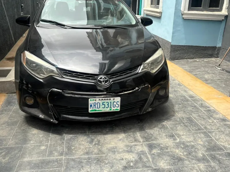 Toyota Corolla LE 2014