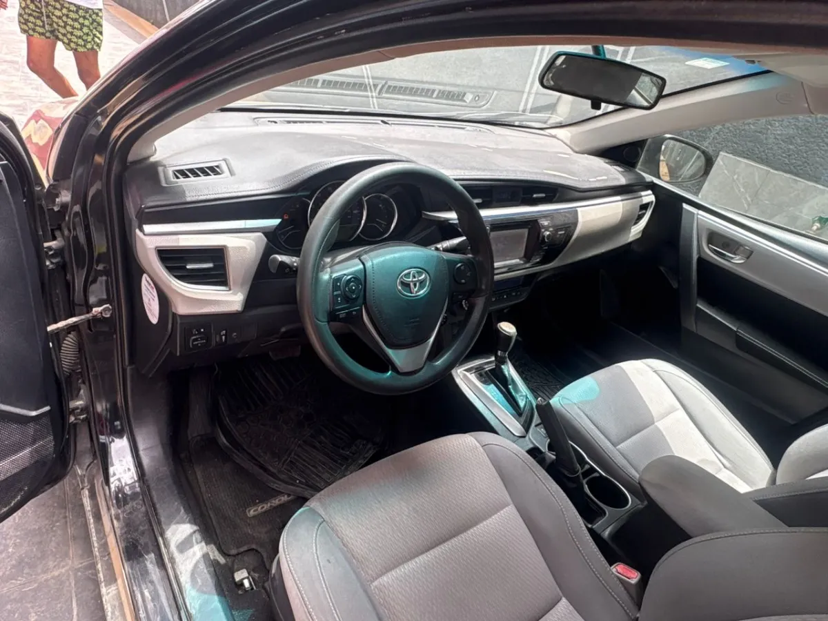 Toyota Corolla LE 2014 - Image 4