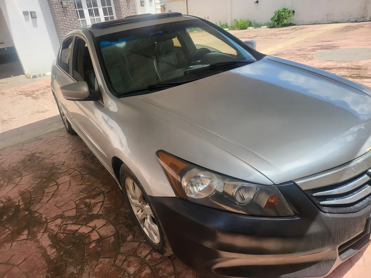 Hunda 2008 - Image 5