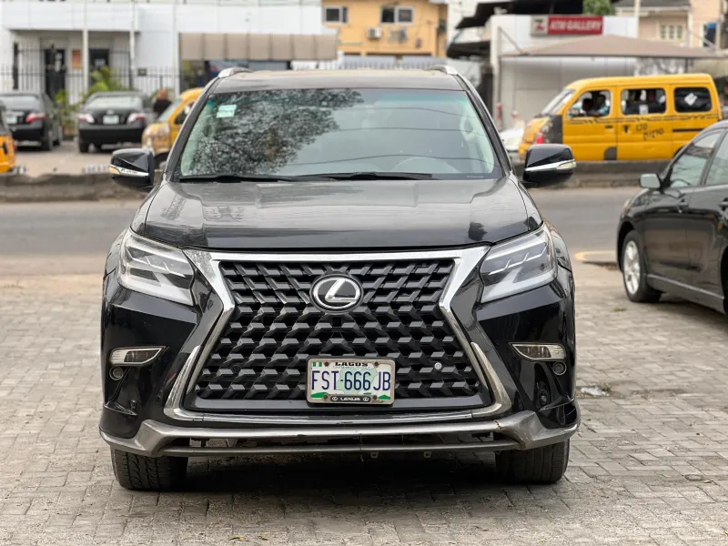 Lexus GX 460 2011 Black (26, 500, 000)