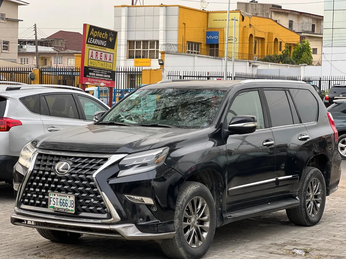 Lexus GX 460 2011 Black (26, 500, 000) - Image 3