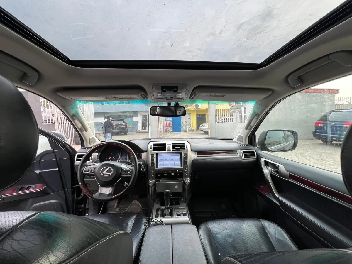 Lexus GX 460 2011 Black (26, 500, 000) - Image 5