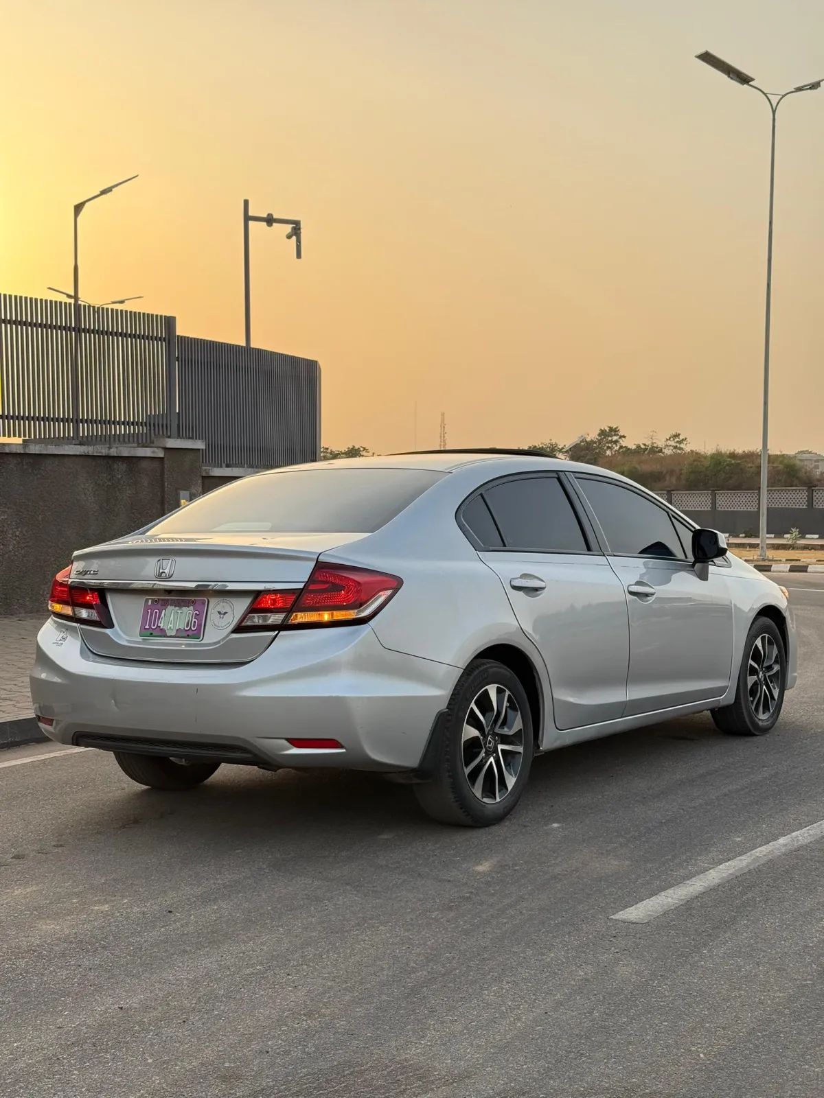 Car for sale - Image 2