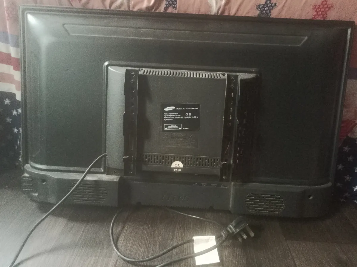 Samsung TV 32inches - Image 2