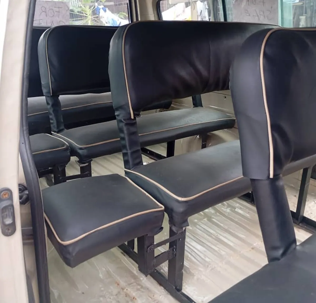 Mitsubishi L300 2004 for Sale - Image 2