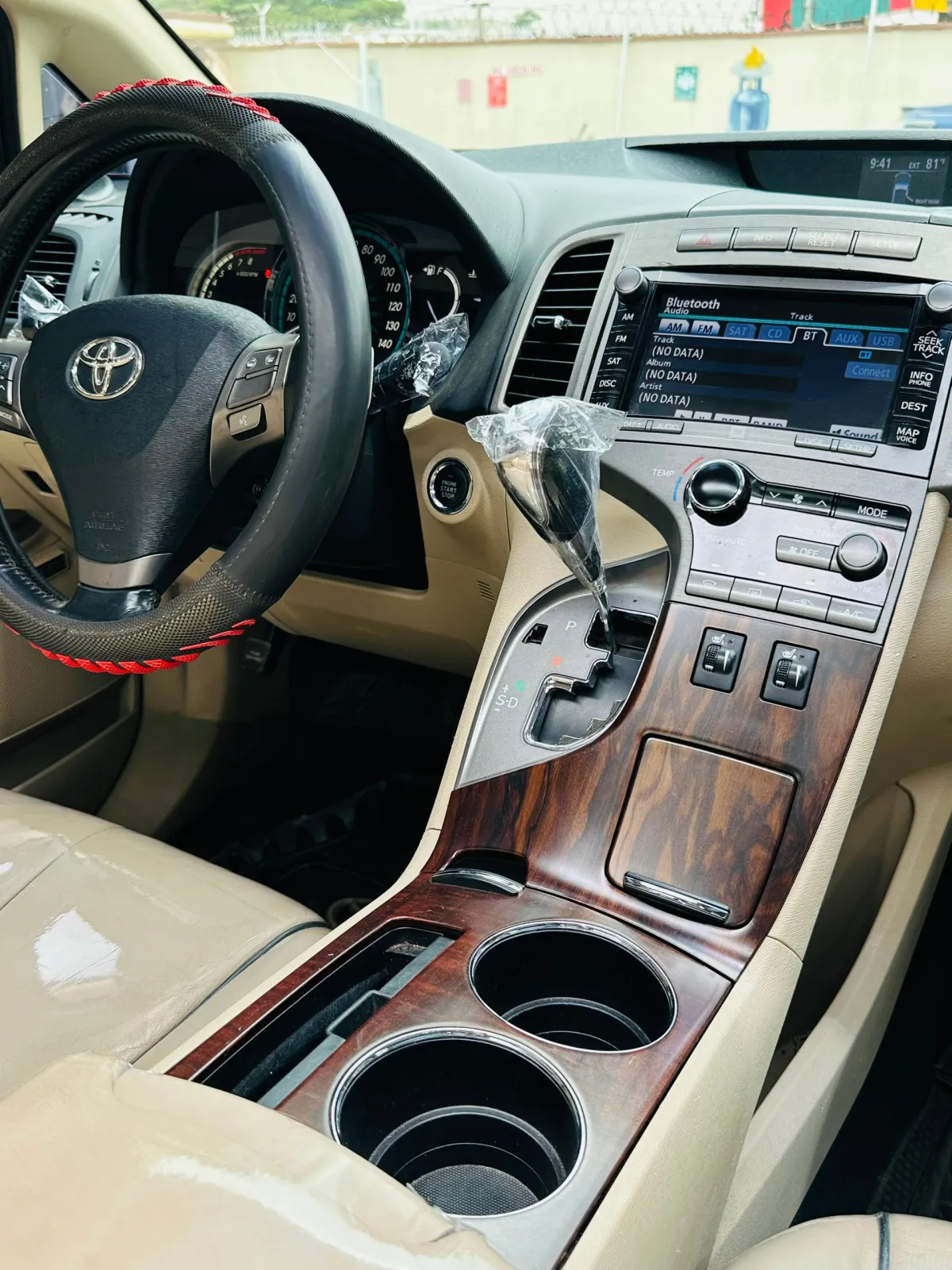 Toyota Venza 2011 Fullest Option - Image 2