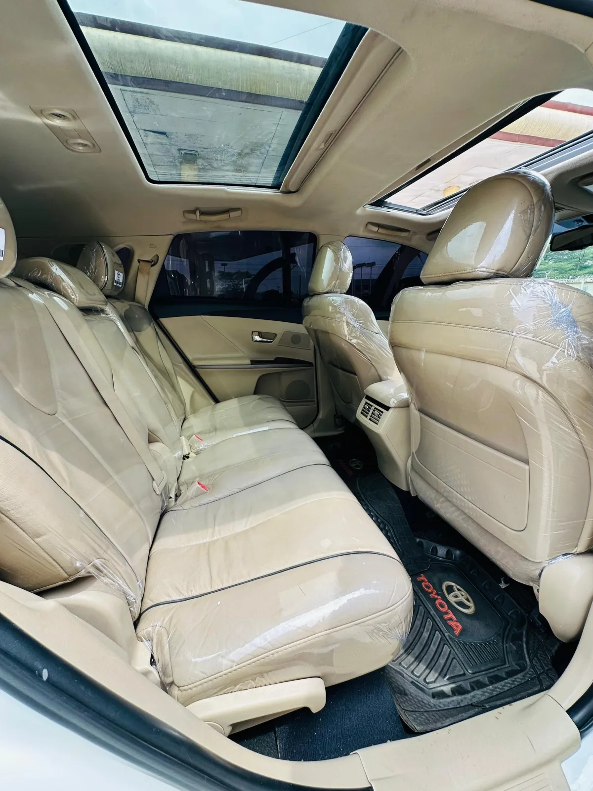 Toyota Venza 2011 Fullest Option - Image 10