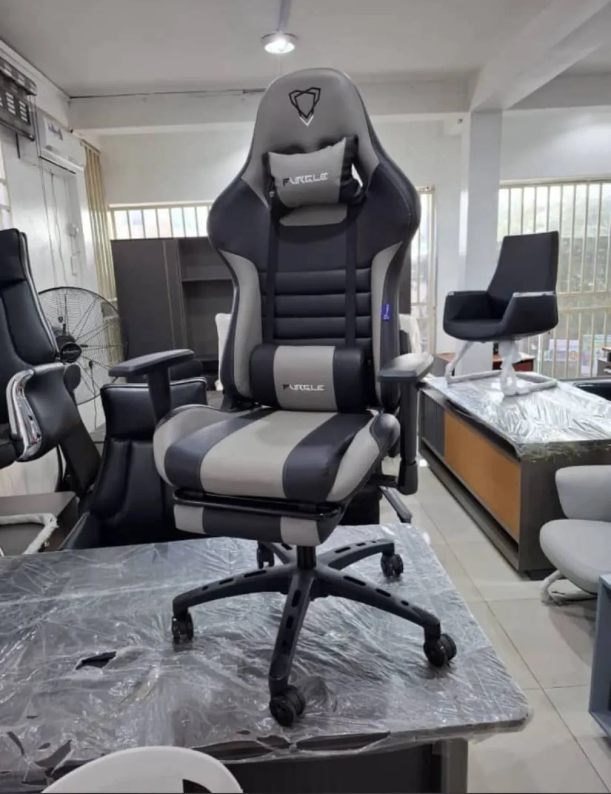 FURGLE GAMING CHAIR - Image 6