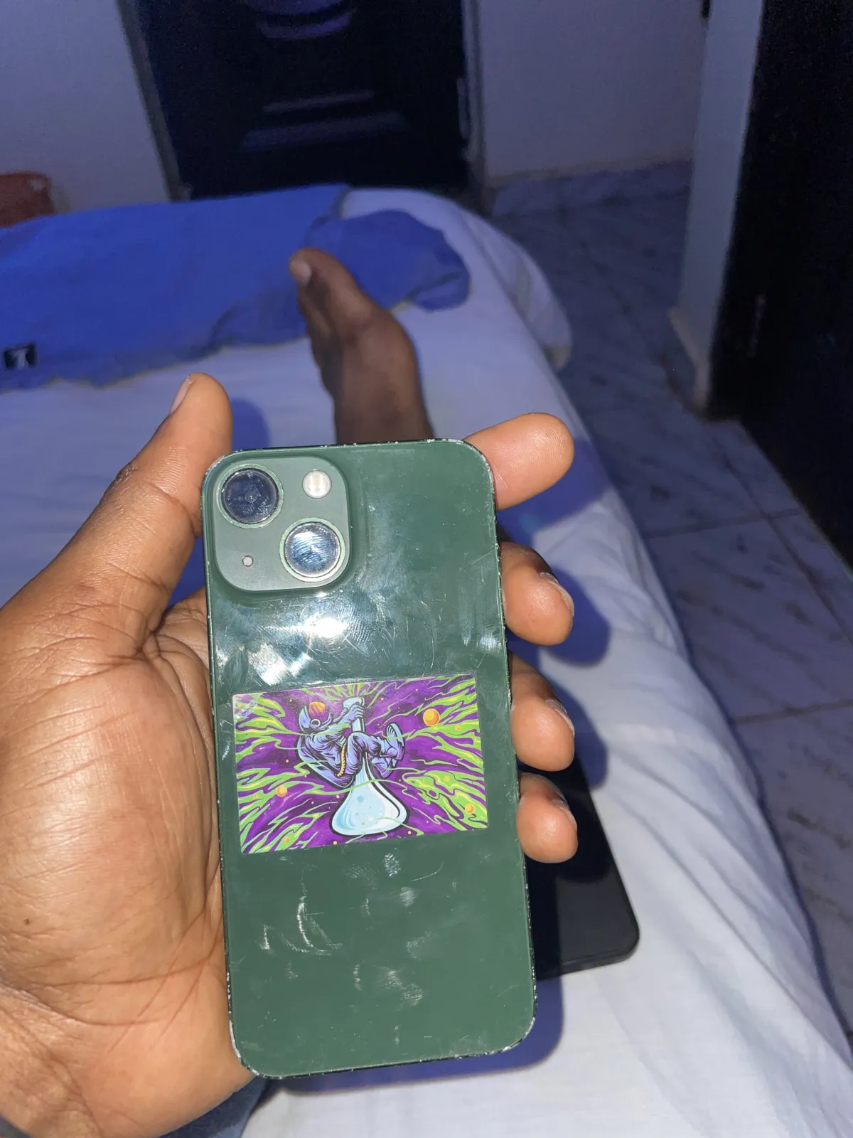 iPhone 13 mini - Image 3