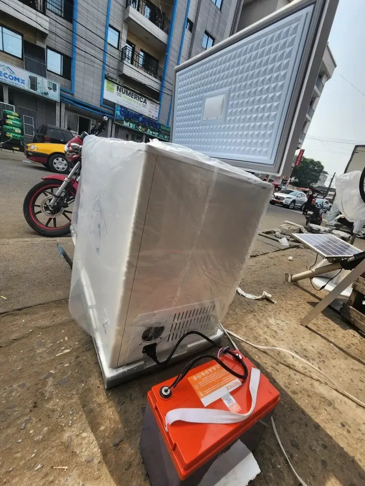 Sunking solar fridge for sale - Image 1