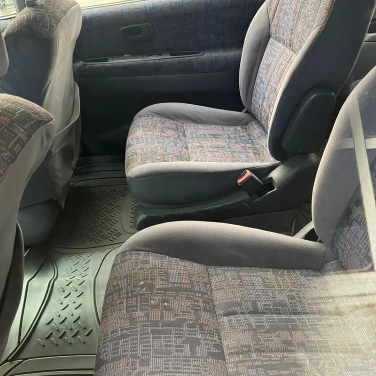 2007 TOYOTA PICNIC FOR SALE - Image 4