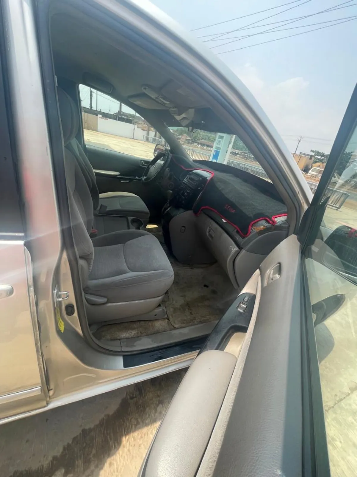 Toyota sienna Lee - Image 5