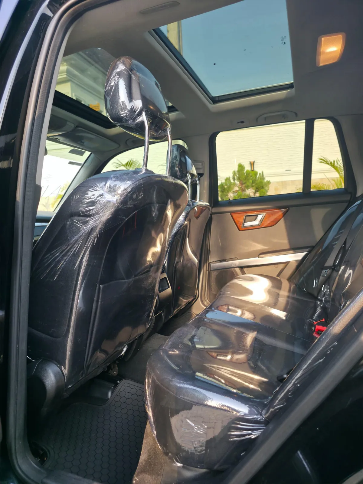 Mercedes Benz GLK350 2014 Fullest Option - Image 6