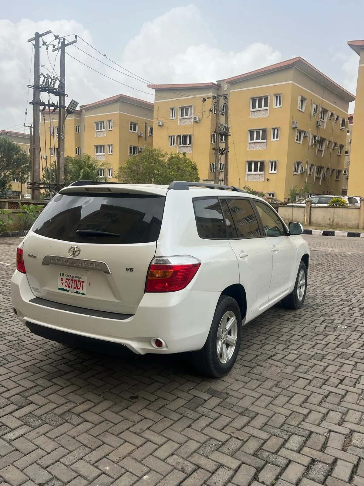 Toyota Highlander - Image 3