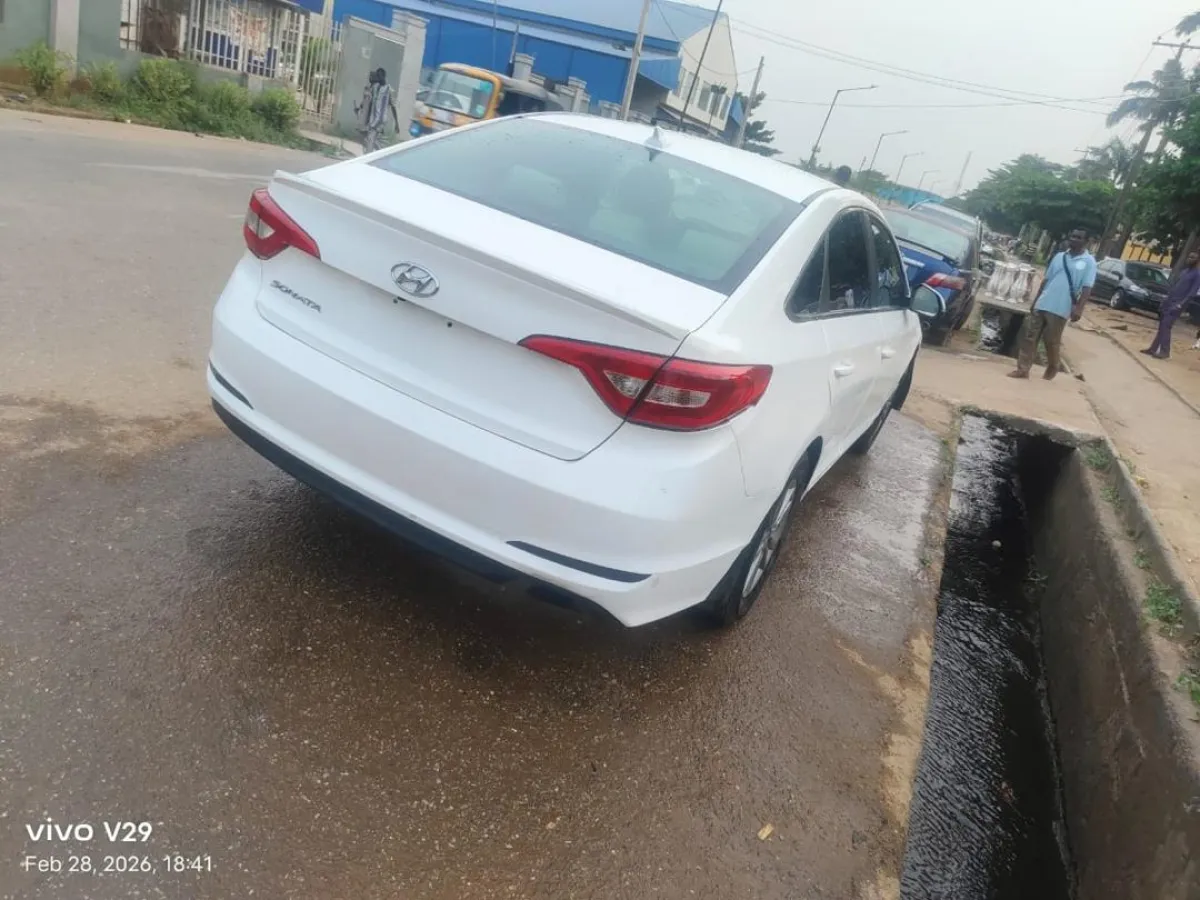 Hyundai sonata 015 - Image 4