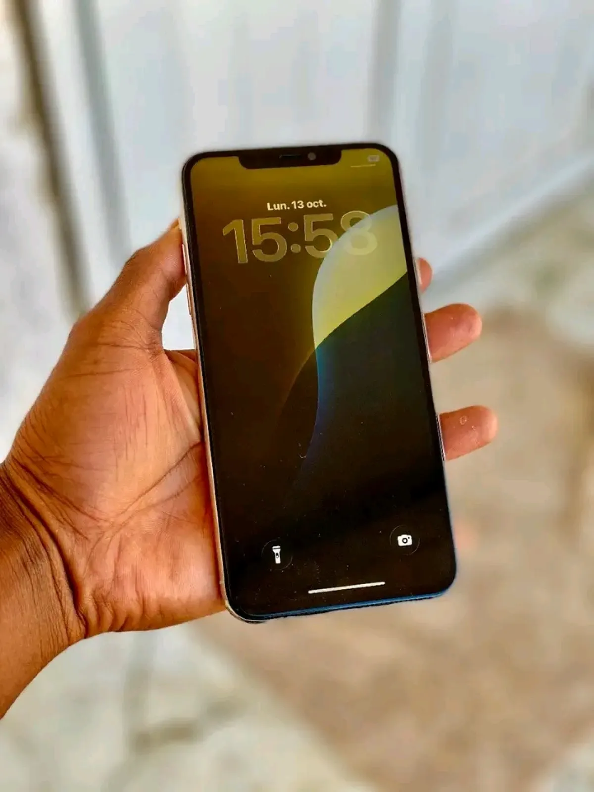 IPhone 11 Pro 64 Gb is available for sale - Image 2