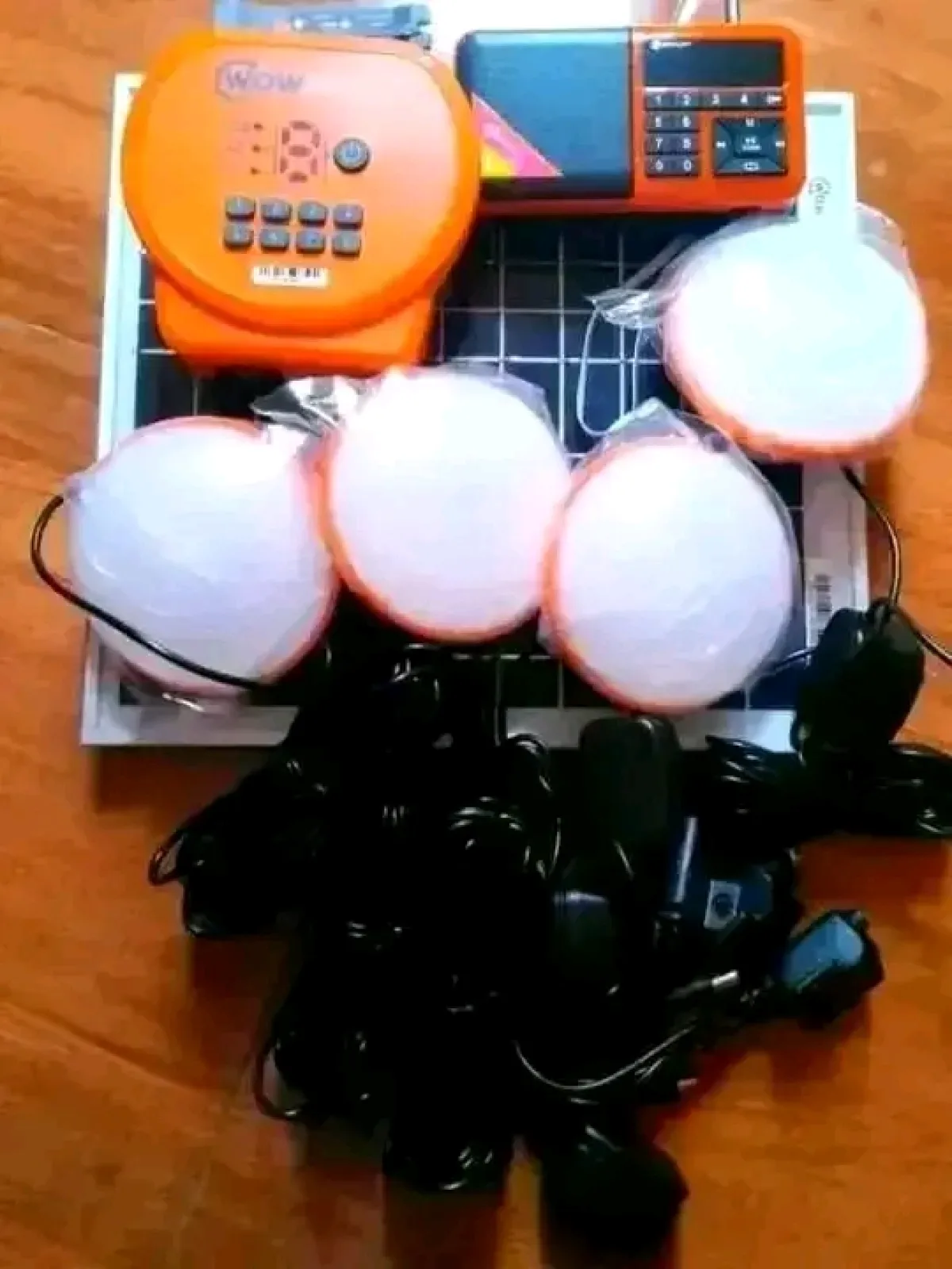 Home 60 With 3 bulbs - Image 8