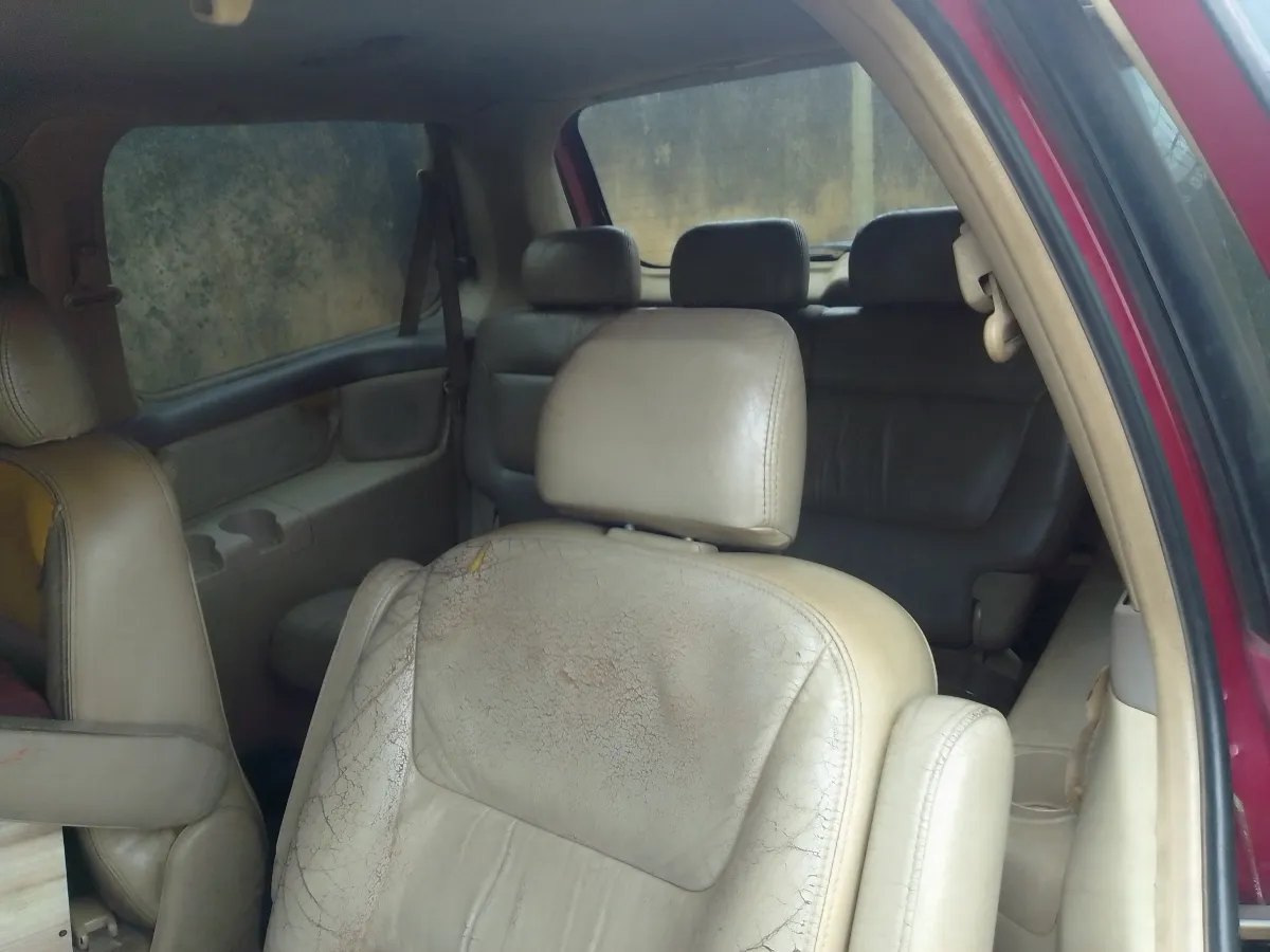 Honda Odyssey 04 for sale - Image 2