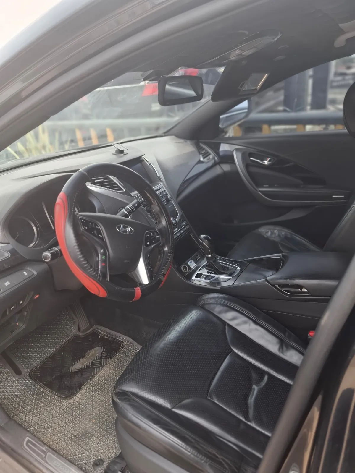 2016 Hyundai Grandeur (Azera) - Full Option Luxury - 103k KM - Image 6