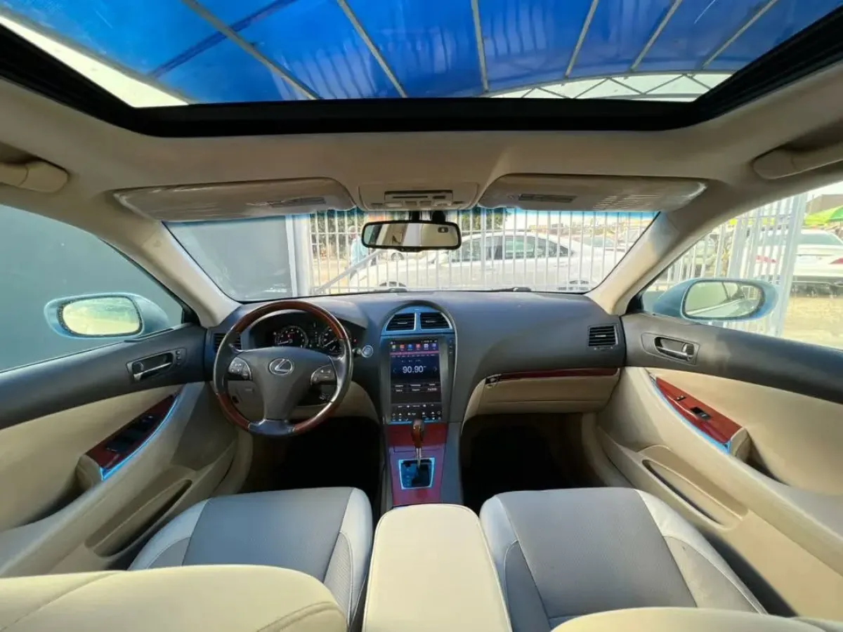 2011 Es 350 Lexus for Sale at affordable price - Image 2