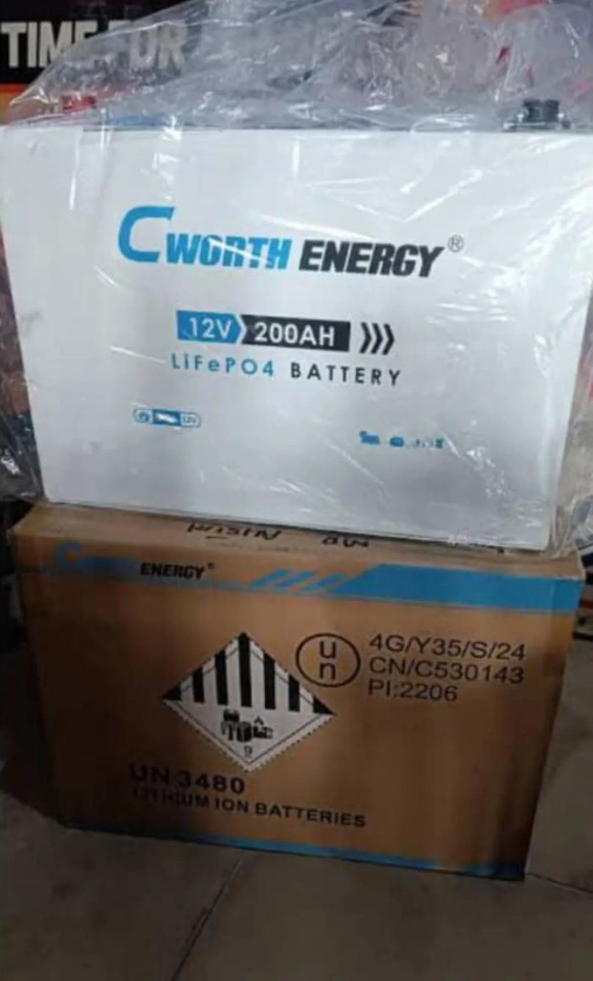 200ah 12v cworth ion battery - Image 3