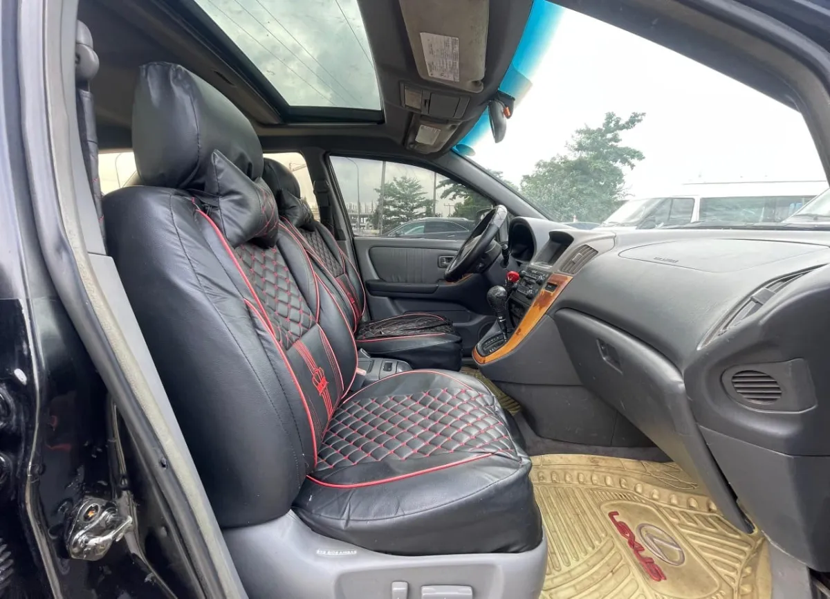 Lexus RX300 2002 - Image 4