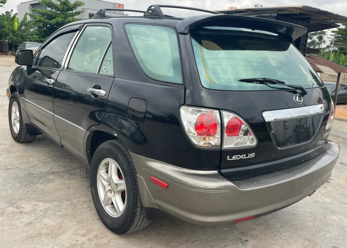 Lexus RX300 2002 - Image 7