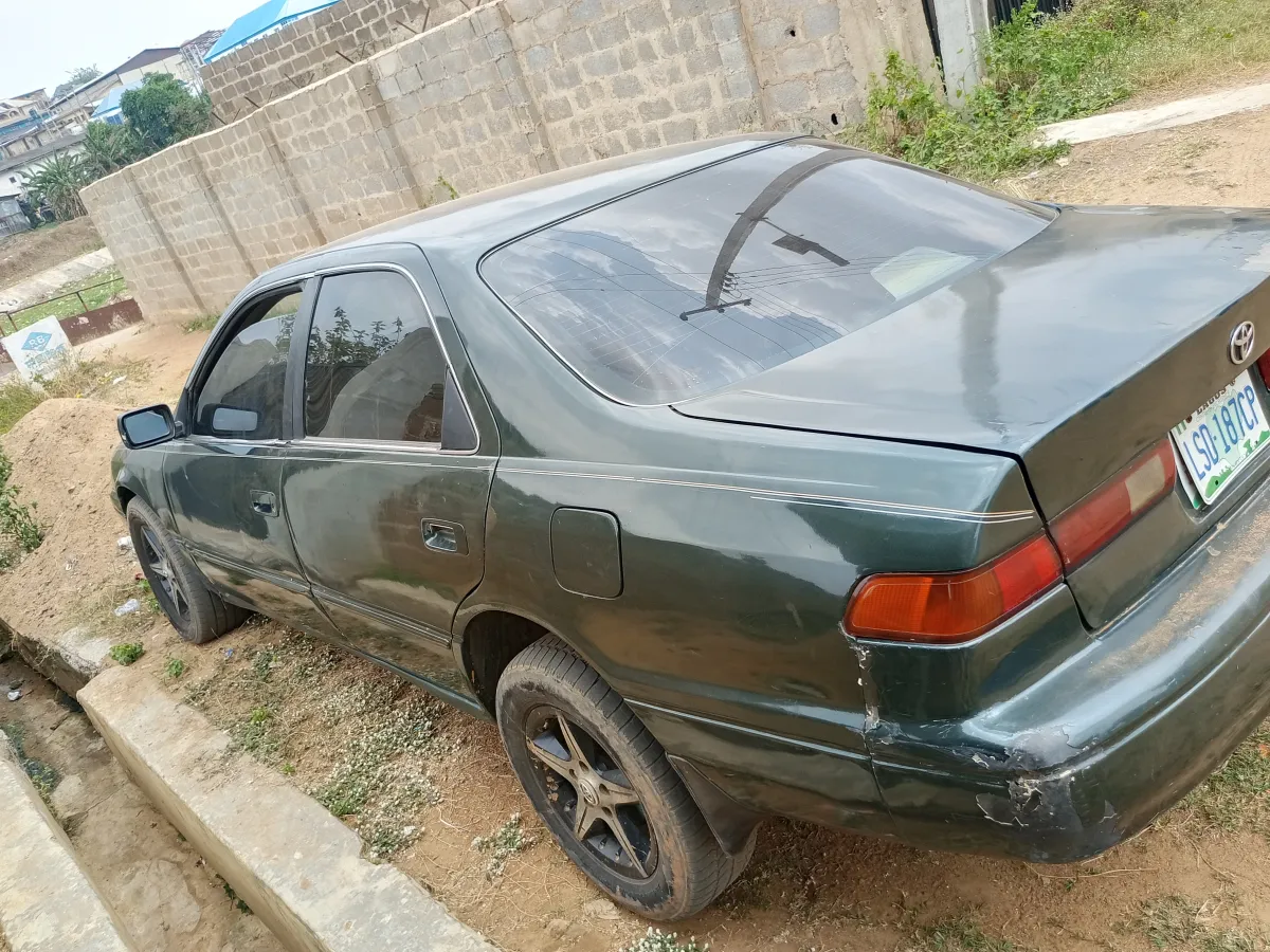 TOYOTA CAMRY TINY LIGHT - Image 3