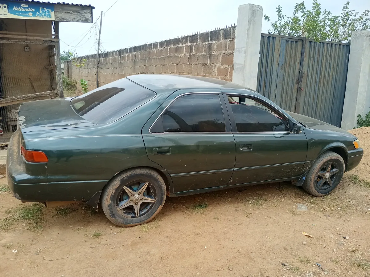 TOYOTA CAMRY TINY LIGHT - Image 5