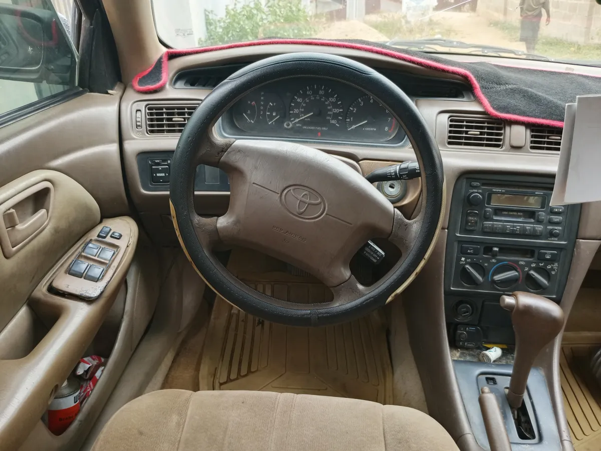 TOYOTA CAMRY TINY LIGHT - Image 7