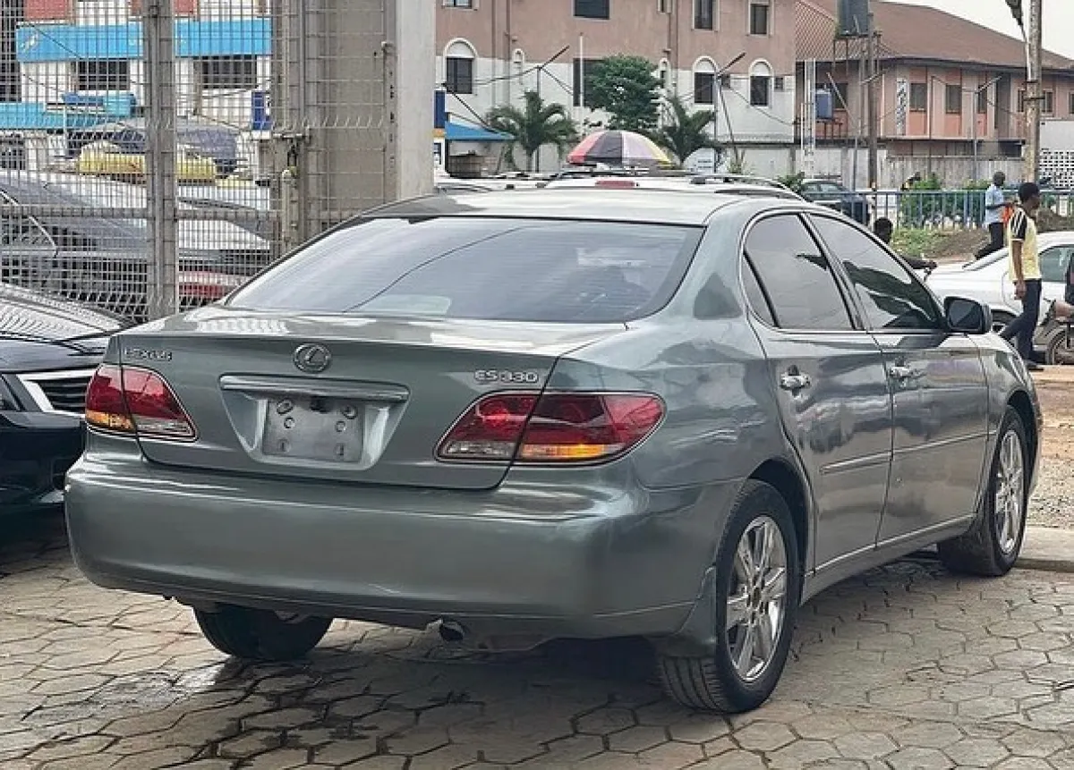 Lexus Es 330 for sale at affordable price - Image 5