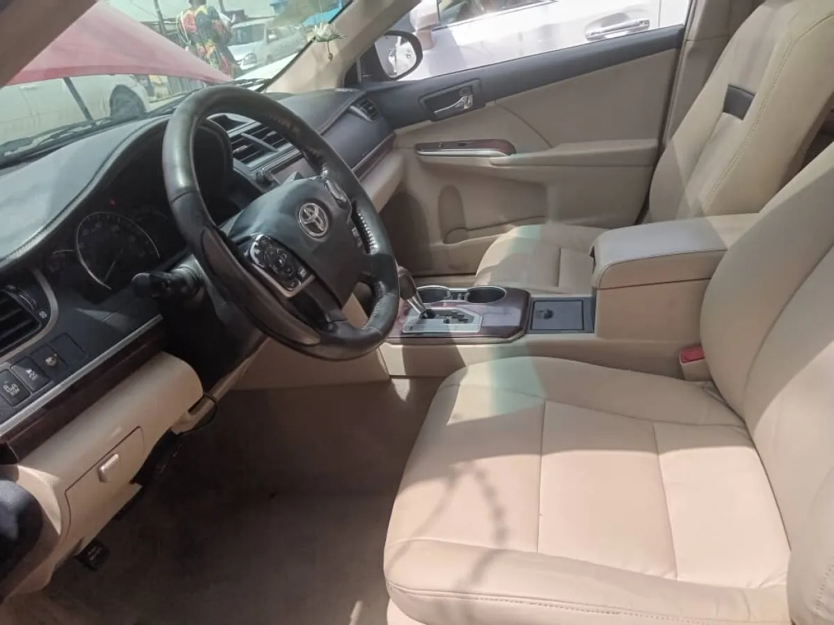 Fresh Toks 2013 Toyota Camry XLE - Image 4