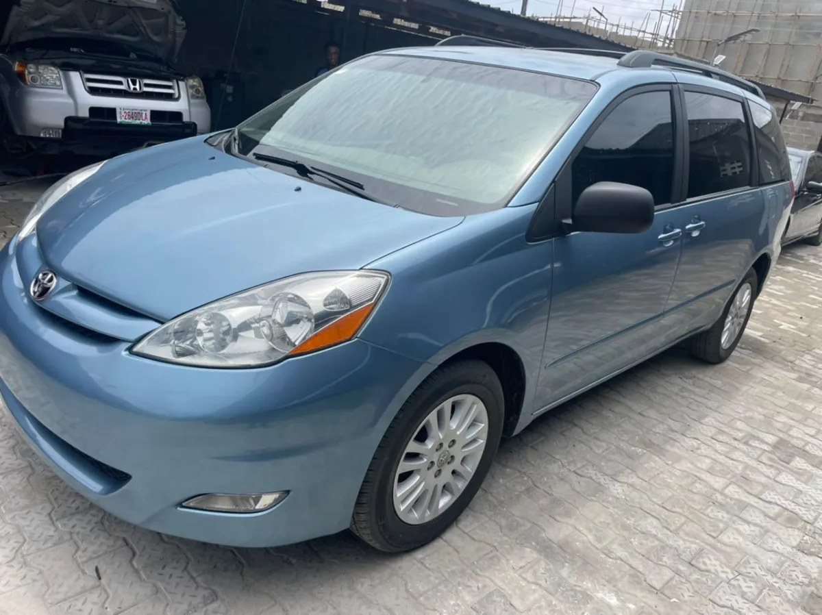 Tokunbo Sienna 2009 - Image 6