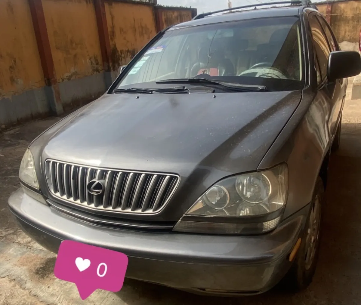 2000 Lexus Rx300 - Image 1