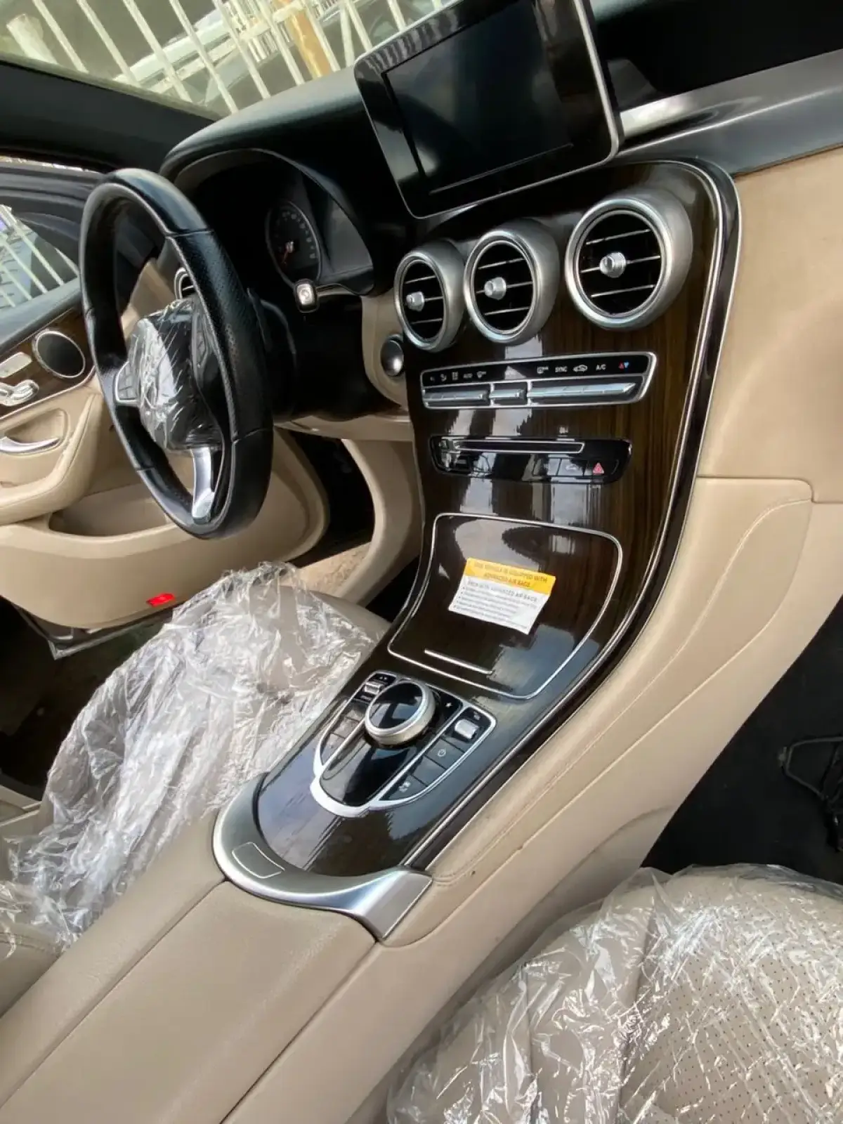 Mercedes Benz - Image 6