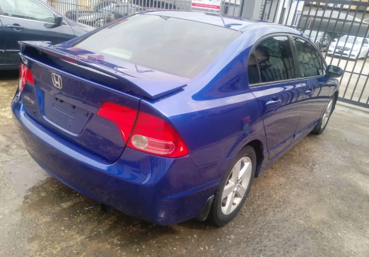 Clean Tokunbo Honda Civic 2008 - Image 1