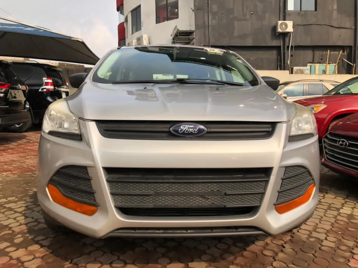 FORD ESCAPE 2013 SILVER - Image 1