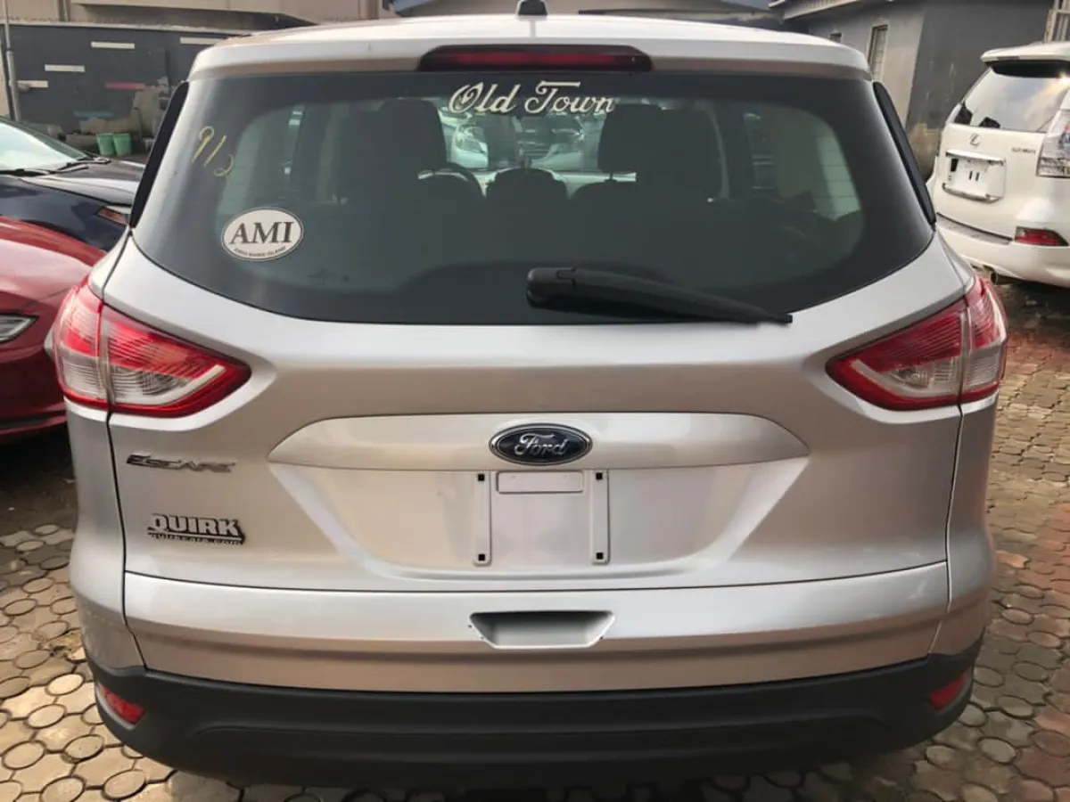 FORD ESCAPE 2013 SILVER - Image 2