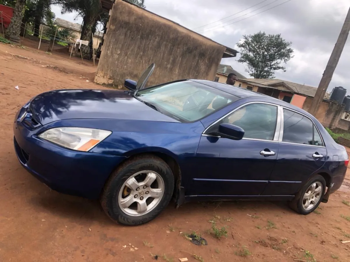 Honda Accord 2005 Model Available for sale in hood and perfect condition - Image 1