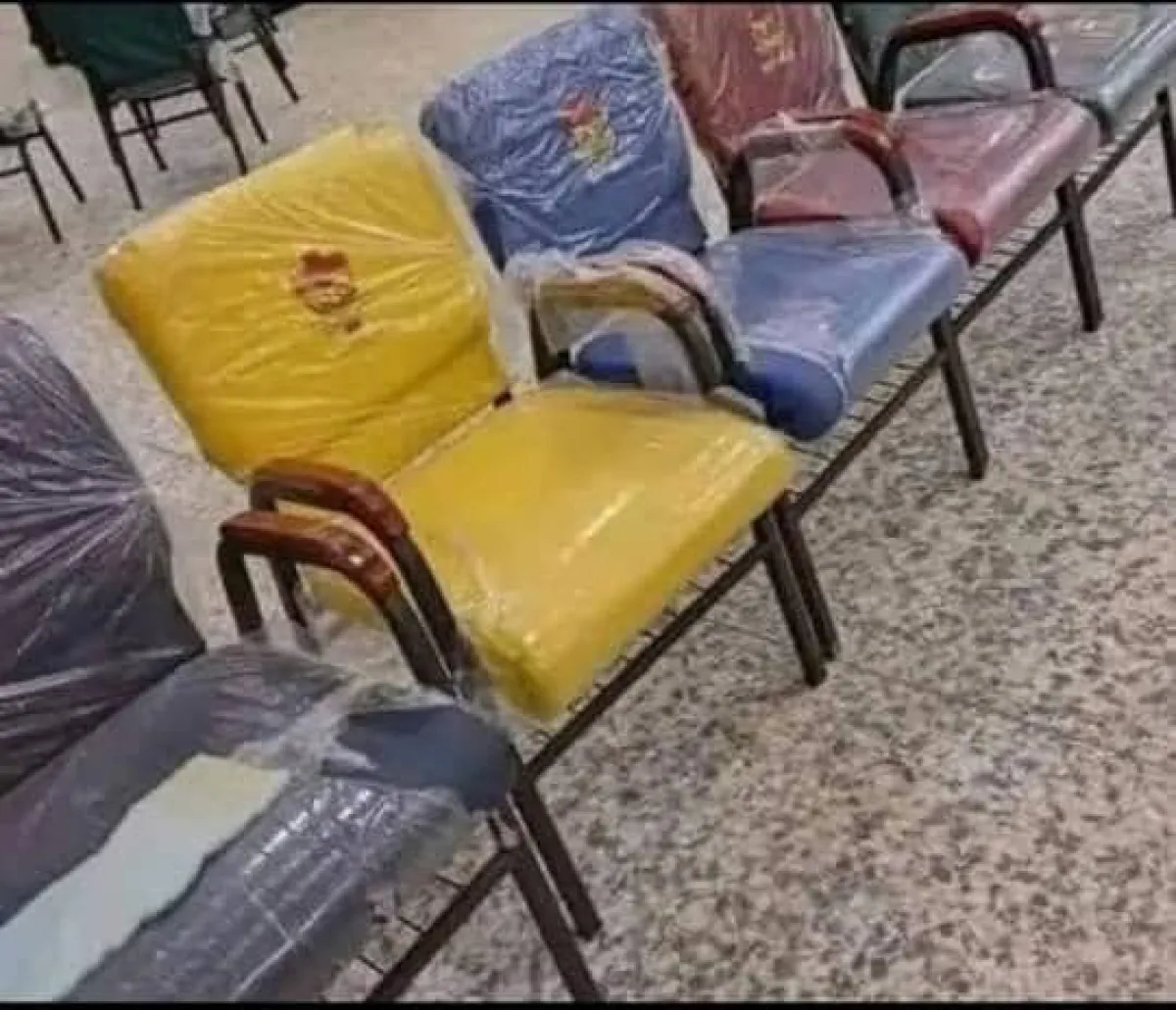 Banquet chairs - Image 4