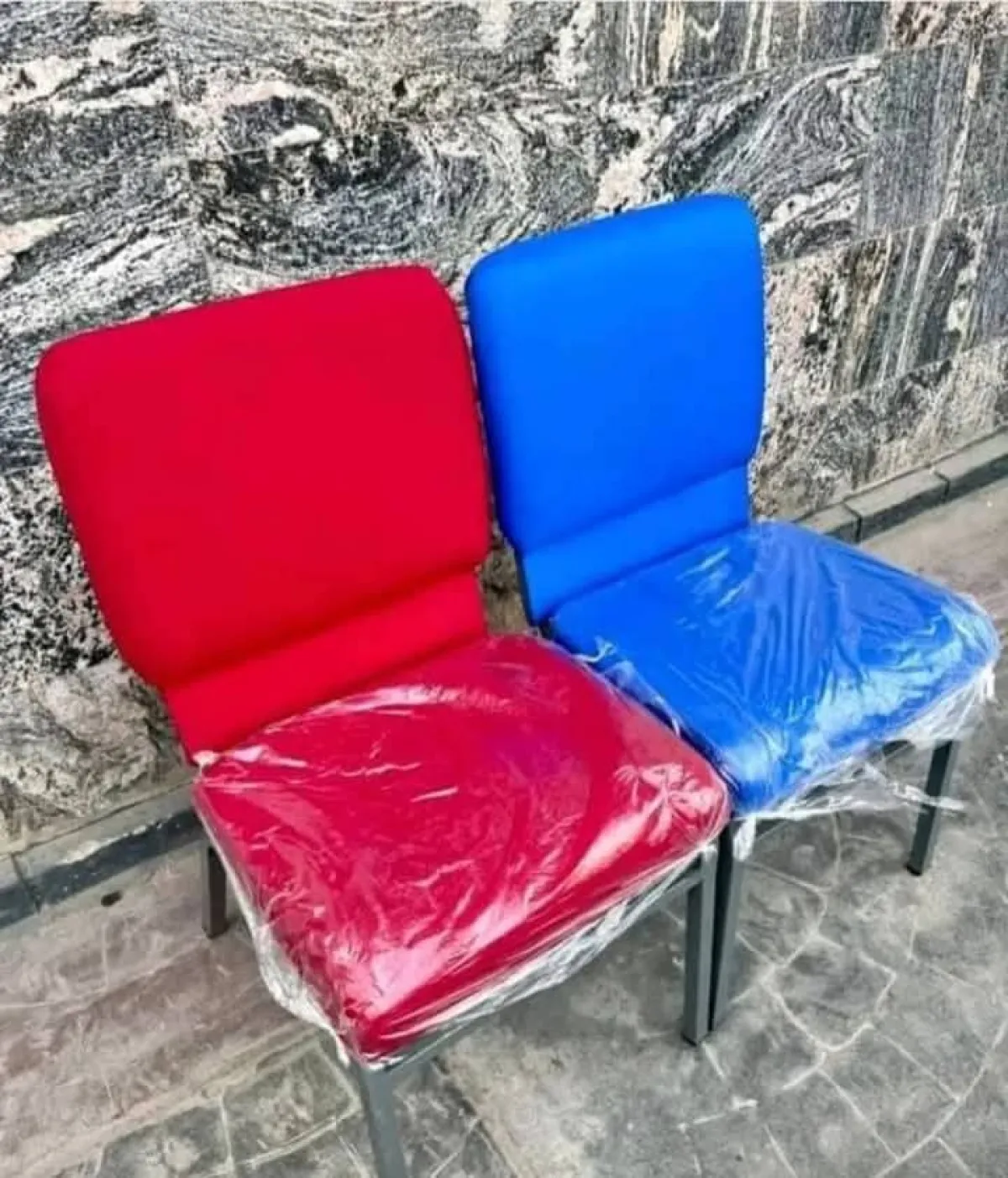 Banquet chairs - Image 6