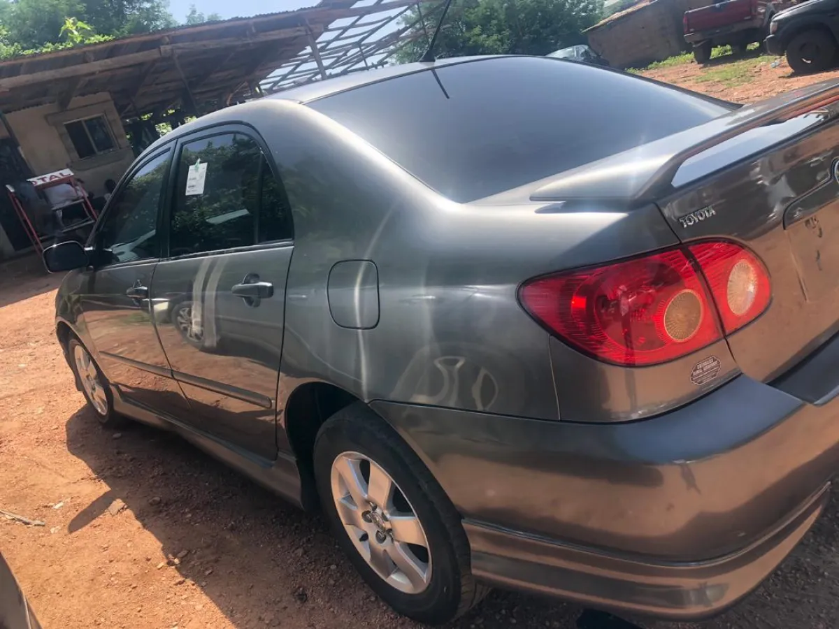 A Tokunbo Clean Toyota Corolla Sport - Image 4