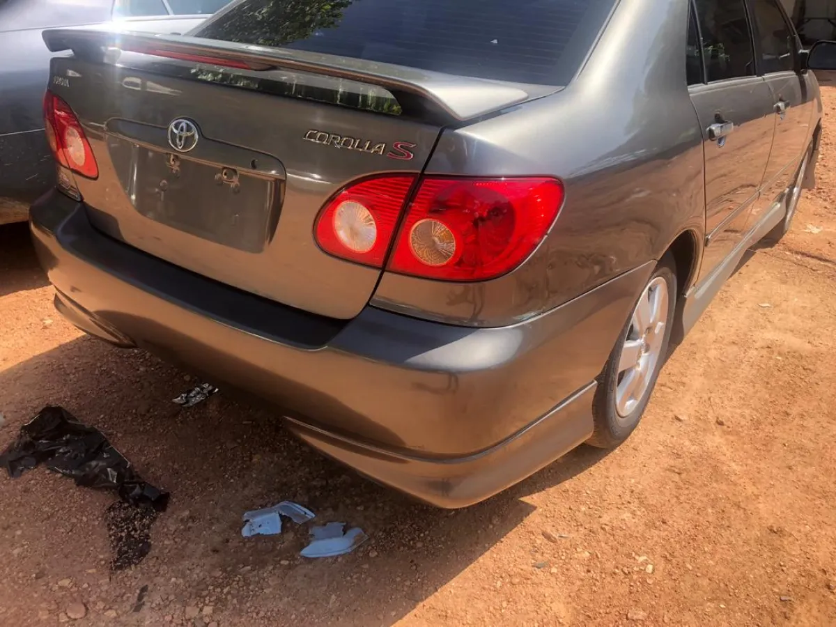 A Tokunbo Clean Toyota Corolla Sport - Image 5