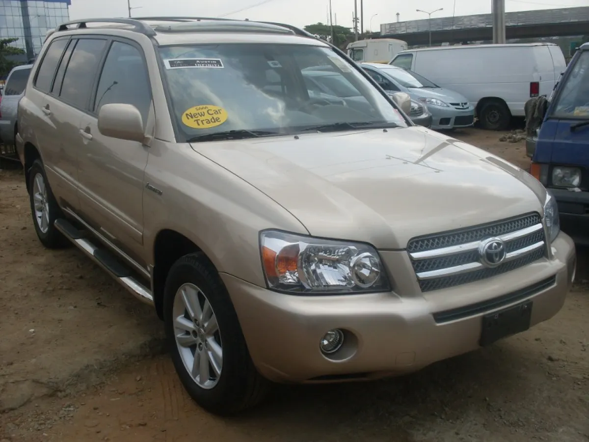 A Tokunbo Clean 2006 Toyota Highlander - Image 5