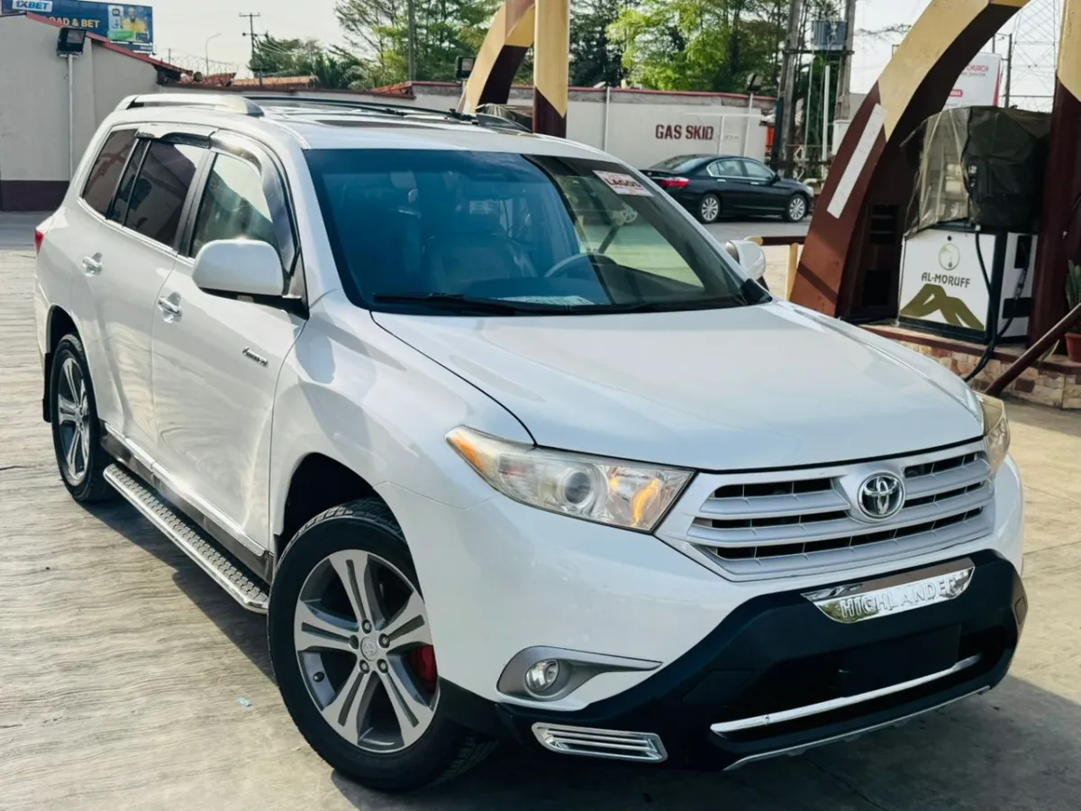 Toyota Highlander 2012 Limited Edition - Image 1