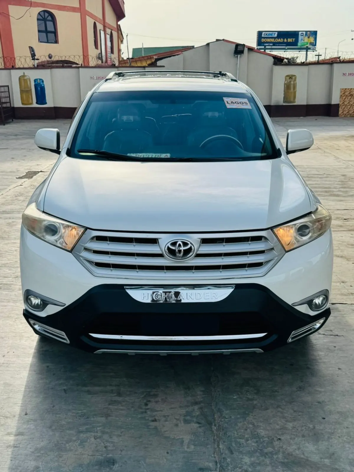 Toyota Highlander 2012 Limited Edition - Image 2