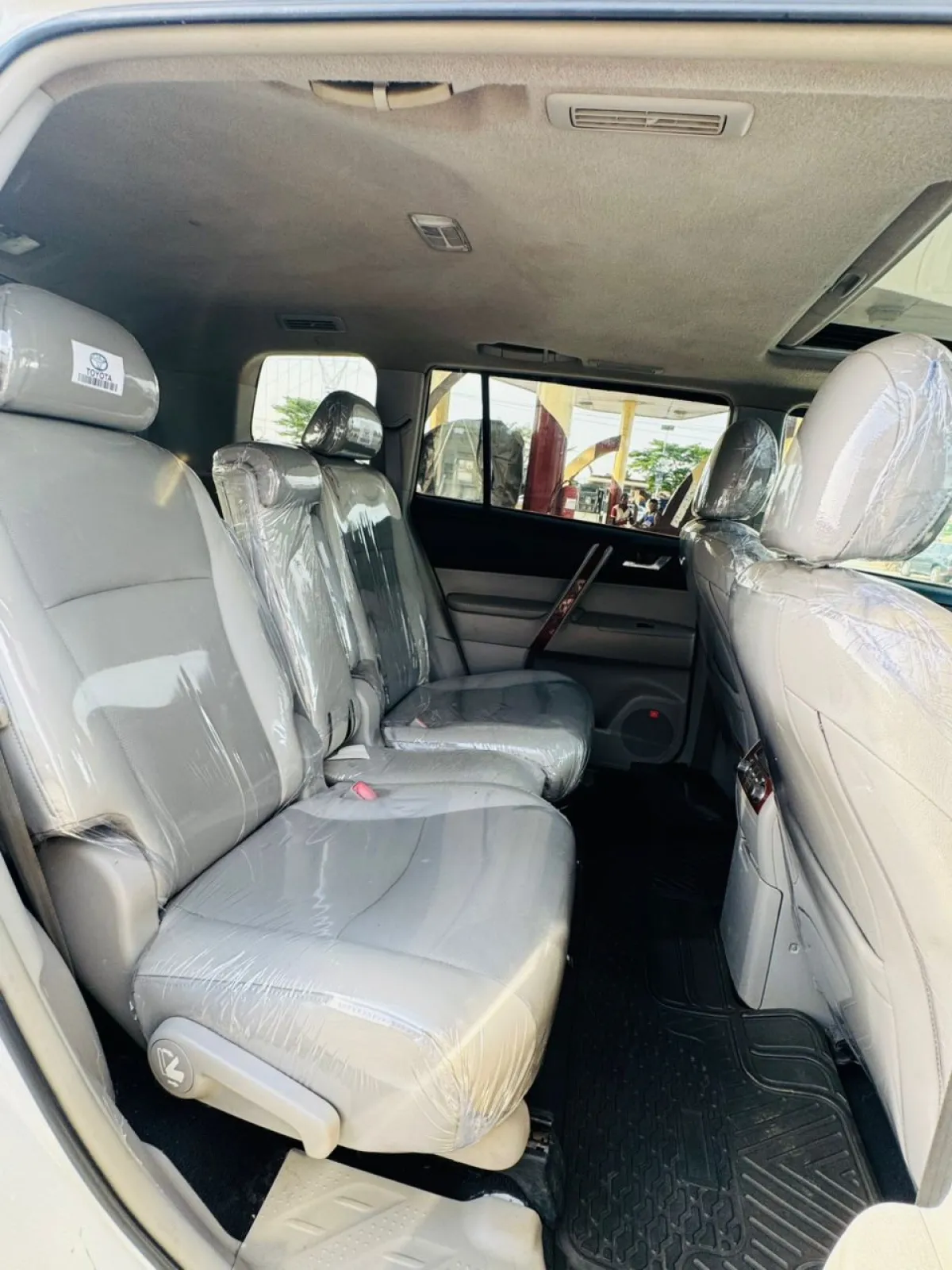 Toyota Highlander 2012 Limited Edition - Image 9