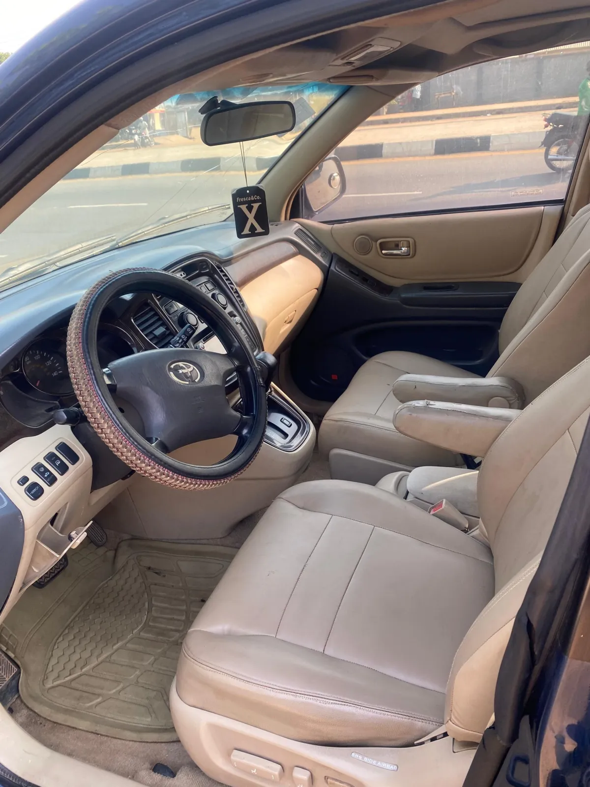 Toyota Highlander 2004 model - Image 3